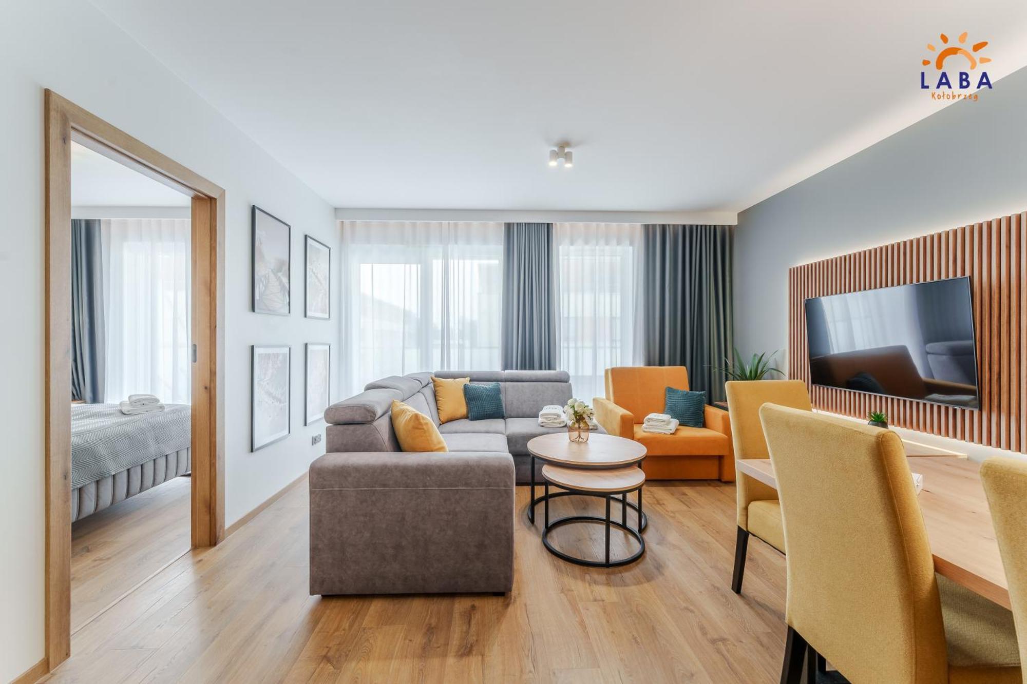 Laba Kolobrzeg Apartamenty Kollataja Z Parkingiem Bagian luar foto