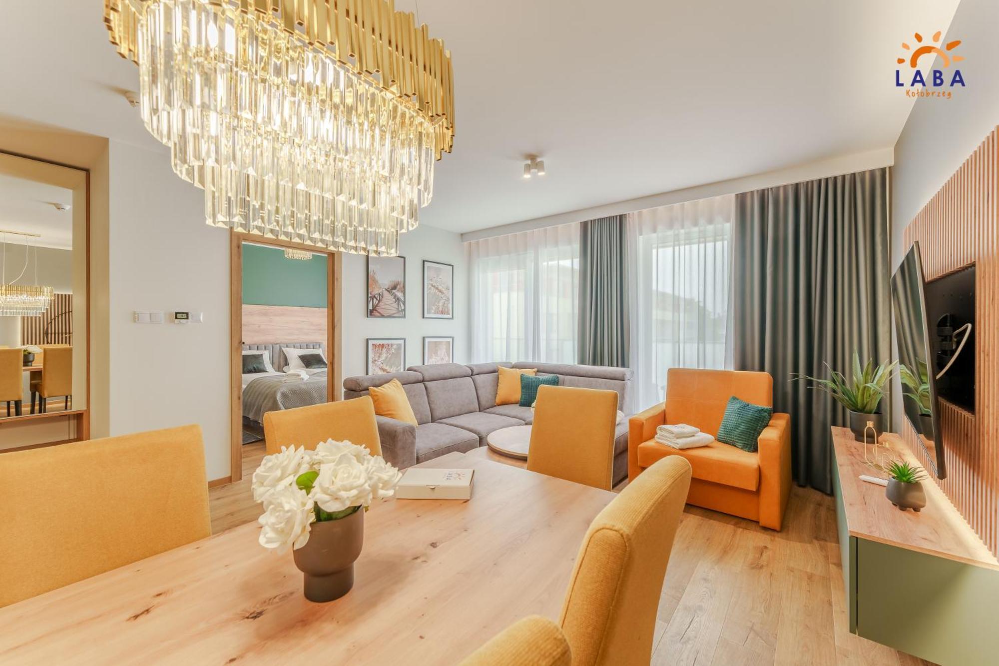 Laba Kolobrzeg Apartamenty Kollataja Z Parkingiem Bagian luar foto
