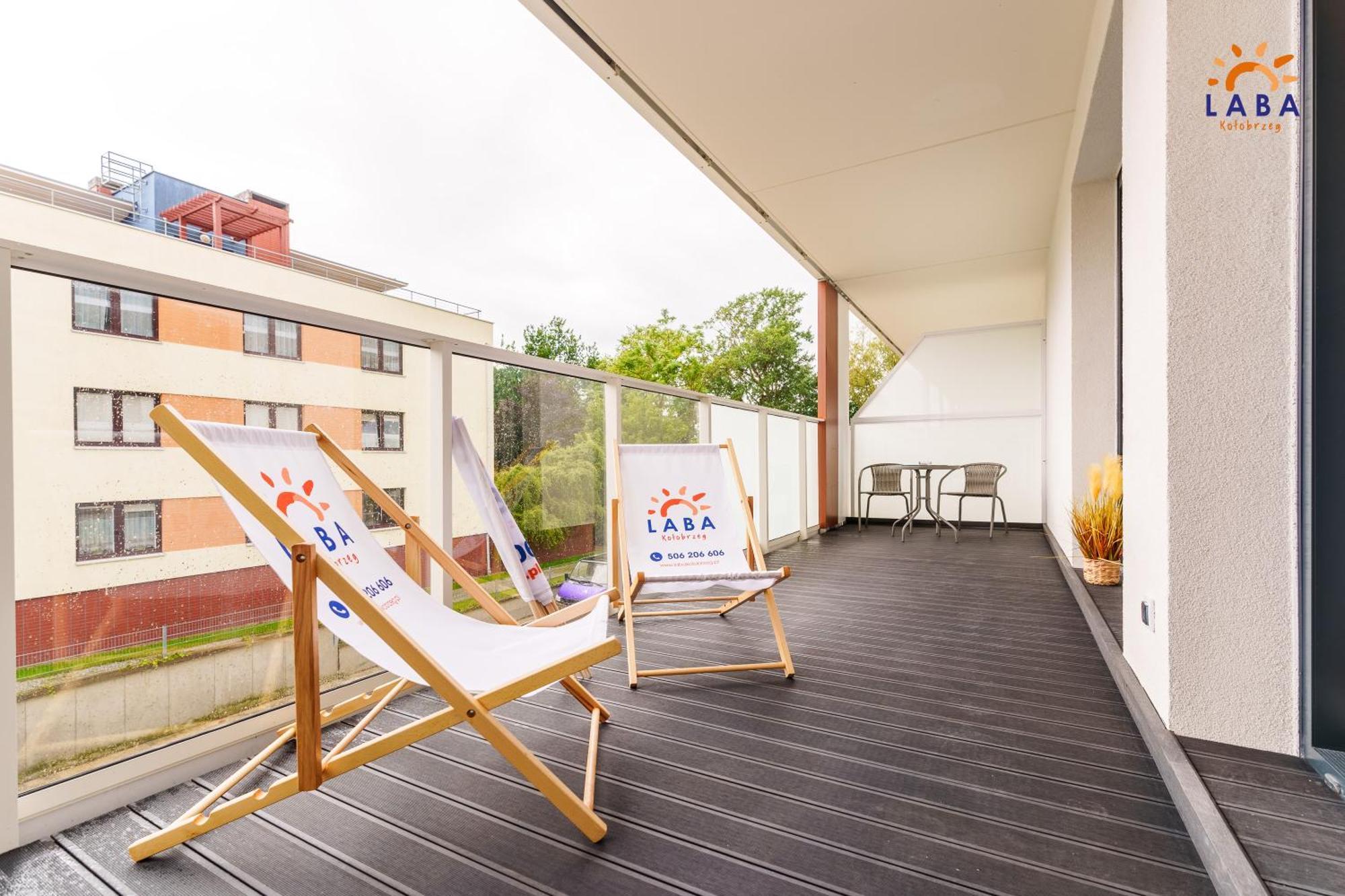 Laba Kolobrzeg Apartamenty Kollataja Z Parkingiem Bagian luar foto