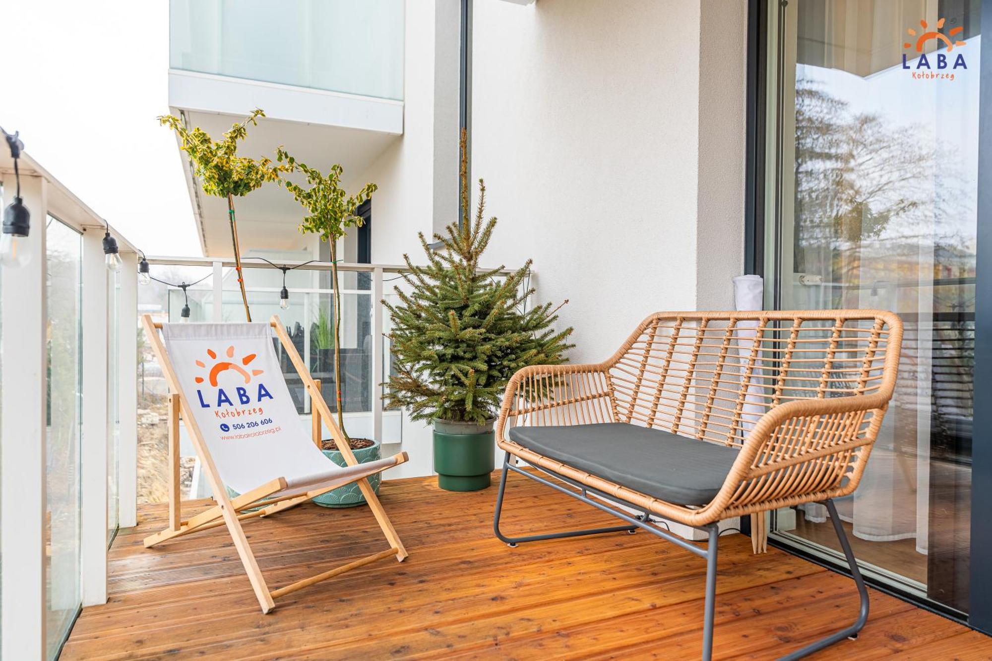 Laba Kolobrzeg Apartamenty Kollataja Z Parkingiem Bagian luar foto
