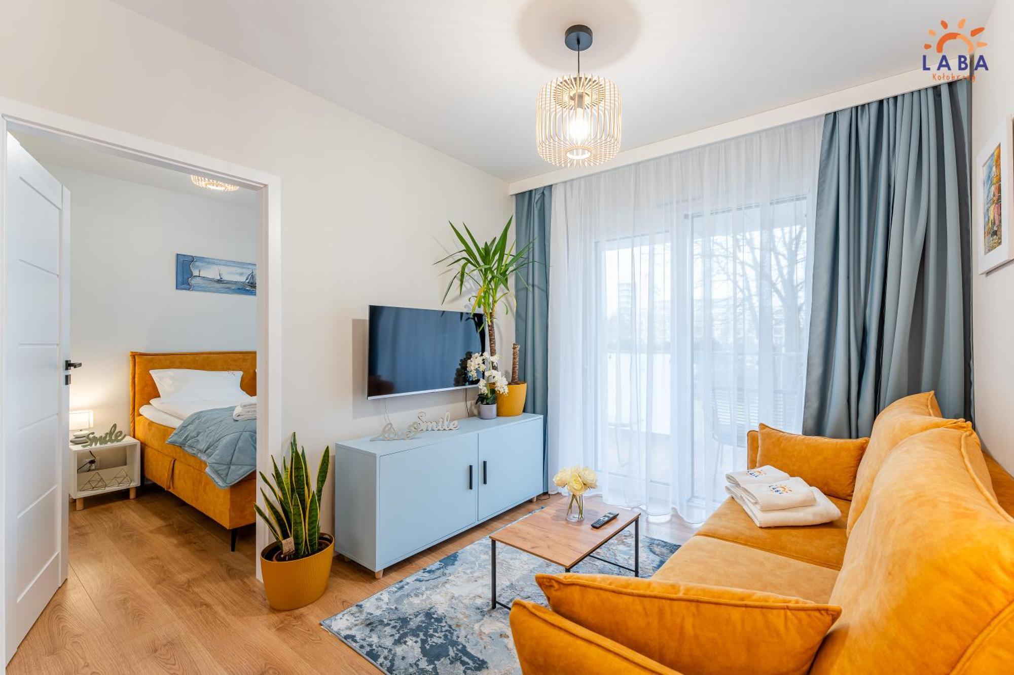 Laba Kolobrzeg Apartamenty Kollataja Z Parkingiem Bagian luar foto